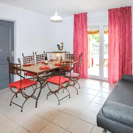 Amazing In With Kitchenette Holiday home *