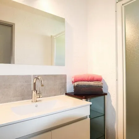 Amazing In With Kitchenette Holiday home